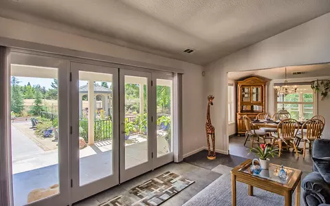 12669 Glide Way, Redding, CA 96003 photo 11