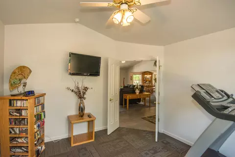 12669 Glide Way, Redding, CA 96003 photo 17