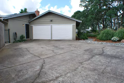 6803 Tucker Ln, Redding, CA 96002 photo 25