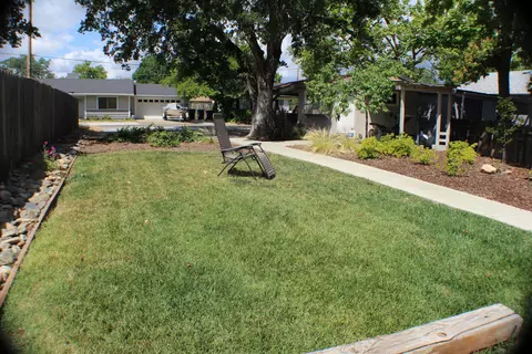 1650 Olive Ave, Redding, CA 96001 photo 20