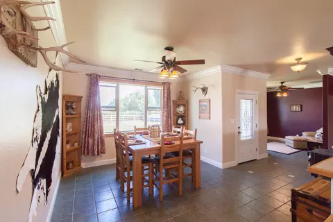 19865 Holstein Ln, Redding, CA 96002 photo 10