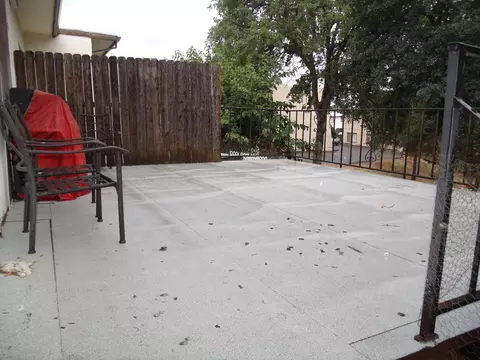 330 Buckeye Ter, Redding, CA 96003 photo 4