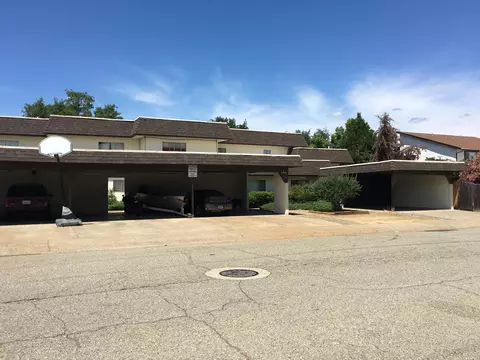330 Buckeye Ter, Redding, CA 96003 photo 2