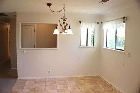 3666 Seneca Ct, Redding, CA 96001 photo 5