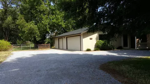7247 Churn Creek Rd, Redding, CA 96002 photo 3