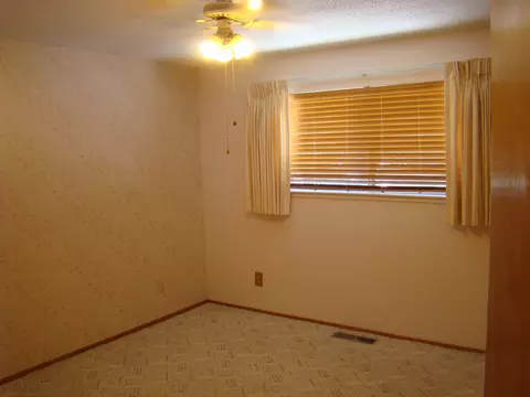 4565 Enchanted Way, Redding, CA 96001 photo 10