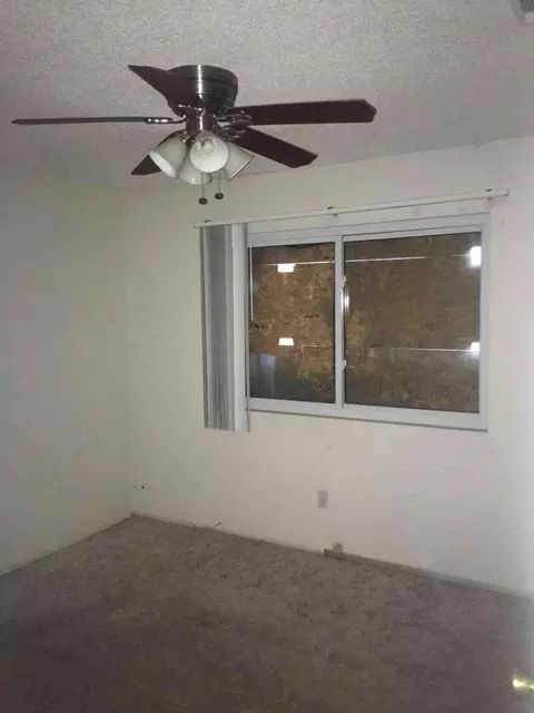 1040 Aloha St, Red Bluff, CA 96080 photo 3
