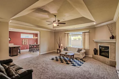 601 Rogue River Way, Redding, CA 96003 photo 5