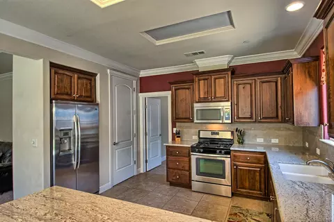 601 Rogue River Way, Redding, CA 96003 photo 11