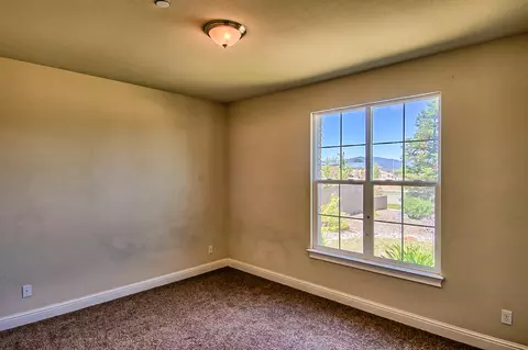 601 Rogue River Way, Redding, CA 96003 photo 26