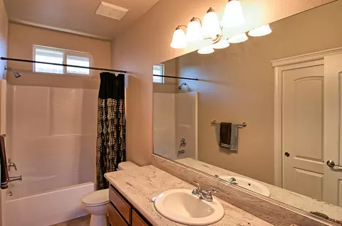 601 Rogue River Way, Redding, CA 96003 photo 25