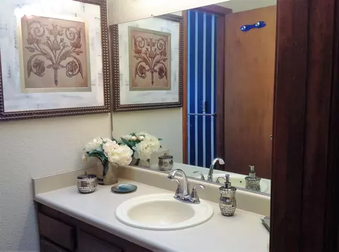 867 Monarch, Redding, CA 96003 photo 3