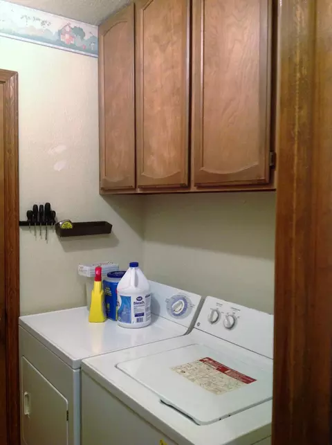 867 Monarch, Redding, CA 96003 photo 5