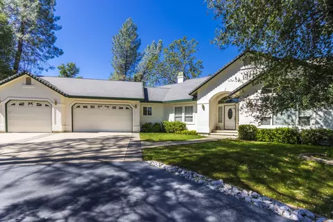 10050 Tilton Mine Rd, Redding, CA 96001 photo 1