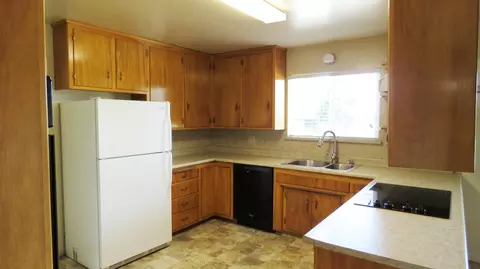 1608 Ridge Dr, Redding, CA 96001 photo 8