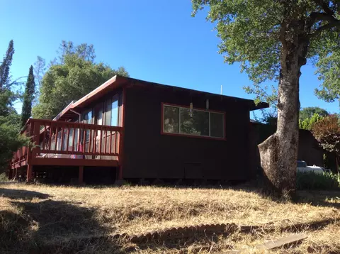 7520 Happy Valley Rd, Anderson, CA 96007 photo 3
