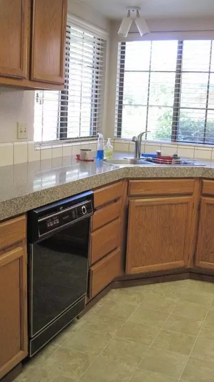 3653 Canterbury Dr, Redding, CA 96002 photo 48