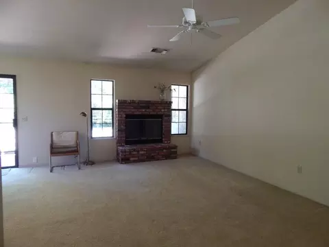 3653 Canterbury Dr, Redding, CA 96002 photo 8