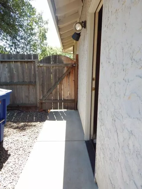 3653 Canterbury Dr, Redding, CA 96002 photo 29