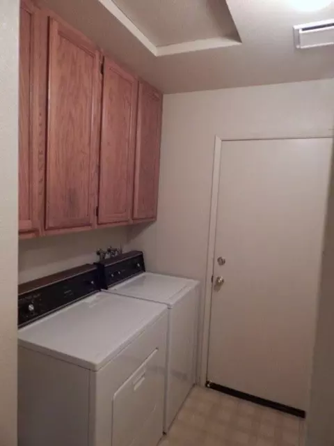 3653 Canterbury Dr, Redding, CA 96002 photo 13