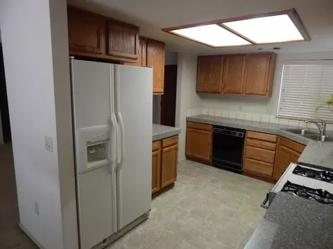 3653 Canterbury Dr, Redding, CA 96002 photo 4