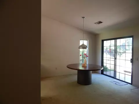 3653 Canterbury Dr, Redding, CA 96002 photo 5