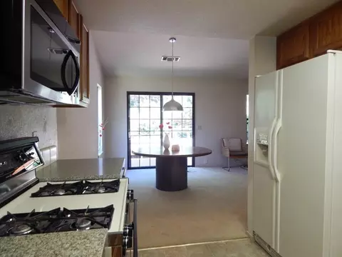 3653 Canterbury Dr, Redding, CA 96002 photo 7