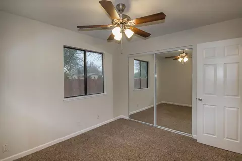 1711 Hawthorne Ct, Redding, CA 96002 photo 8