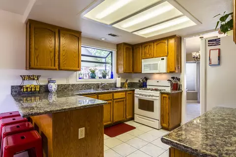 3391 Capricorn Way, Redding, CA 96002 photo 8