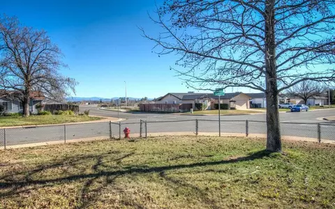 3692 Capricorn Way, Redding, CA 96002 photo 19