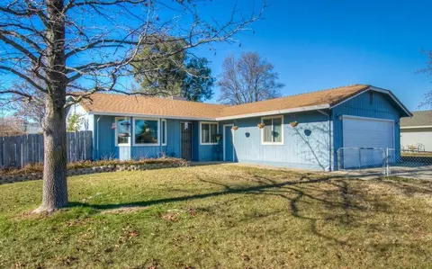 3692 Capricorn Way, Redding, CA 96002 photo 1
