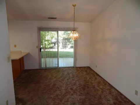 1570 Marigold Way, Redding, CA 96003 photo 8