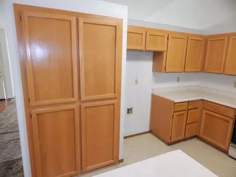 1570 Marigold Way, Redding, CA 96003 photo 11