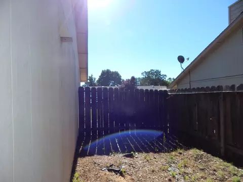 1570 Marigold Way, Redding, CA 96003 photo 33