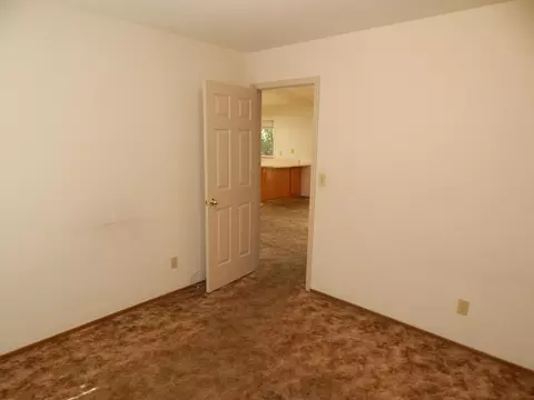 1570 Marigold Way, Redding, CA 96003 photo 15