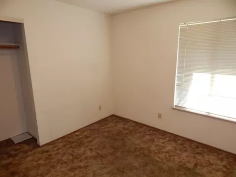 1570 Marigold Way, Redding, CA 96003 photo 14