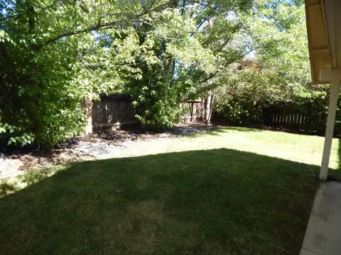 1570 Marigold Way, Redding, CA 96003 photo 35