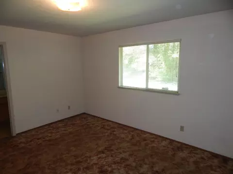 1570 Marigold Way, Redding, CA 96003 photo 24