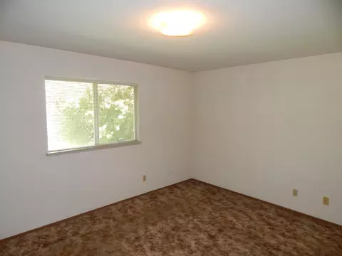 1570 Marigold Way, Redding, CA 96003 photo 21