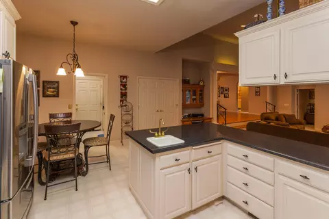 3787 Greenhaven Ln, Redding, CA 96001 photo 10