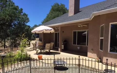 19393 Cool Breeze Way, Redding, CA 96003 photo 3