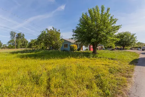 5352 Balls Ferry Rd, Anderson, CA 96007 photo 2