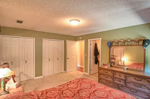 1033 Woodside Meadows Dr, Redding, CA 96002 photo 13