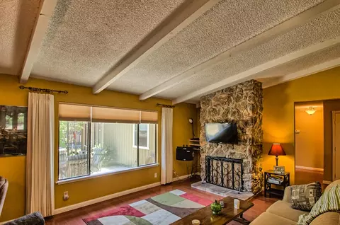 1033 Woodside Meadows Dr, Redding, CA 96002 photo 6