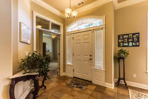 3184 Agassi Ln, Redding, CA 96002 photo 4