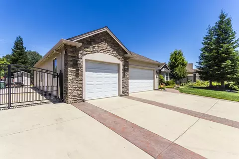 3184 Agassi Ln, Redding, CA 96002 photo 37