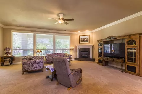 3184 Agassi Ln, Redding, CA 96002 photo 8