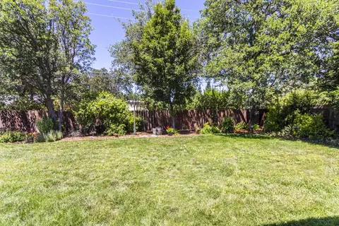 3184 Agassi Ln, Redding, CA 96002 photo 35