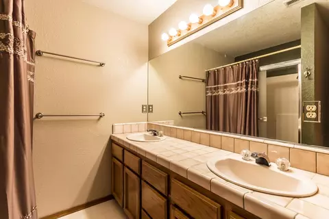 13300 Tierra Oaks Dr, Redding, CA 96003 photo 24