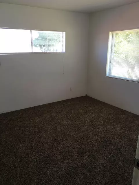 5702 Mountain View Dr, Redding, CA 96003 photo 6